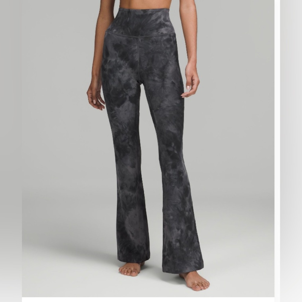 Lululemon Groove Super high rise flared pant nulu*